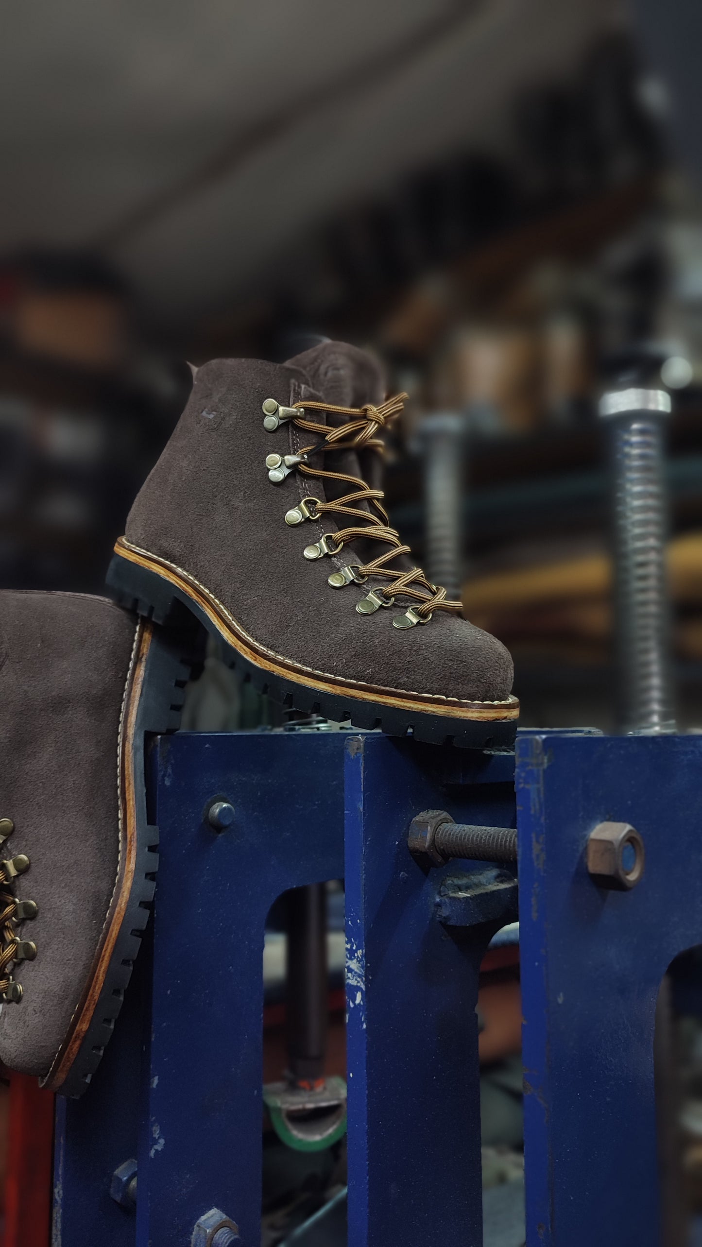 NORDICA CAÑA BAJA CARNAZA GRIS